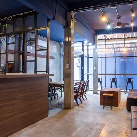 Area81 Hideout Hostel