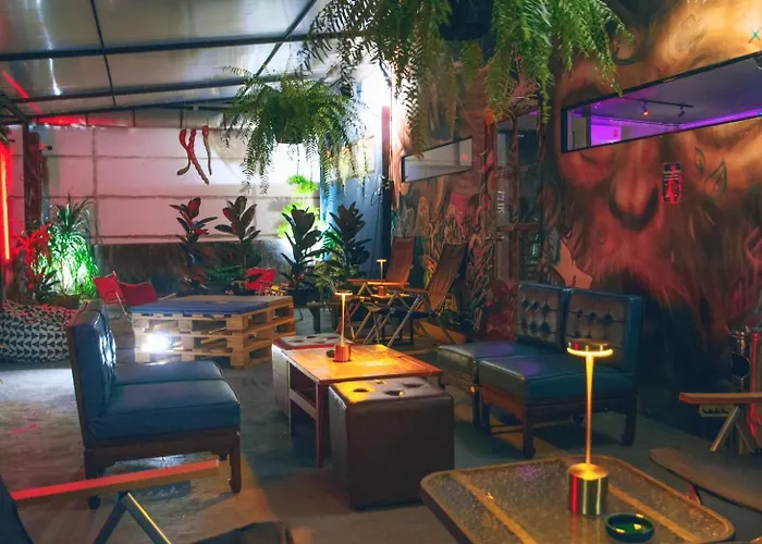 Area81 Hideout Khaosan Albergue *