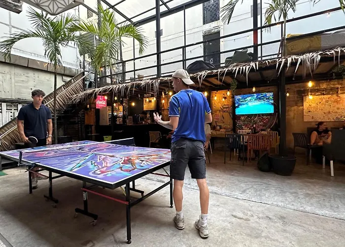 Area81 Hideout Khaosan *