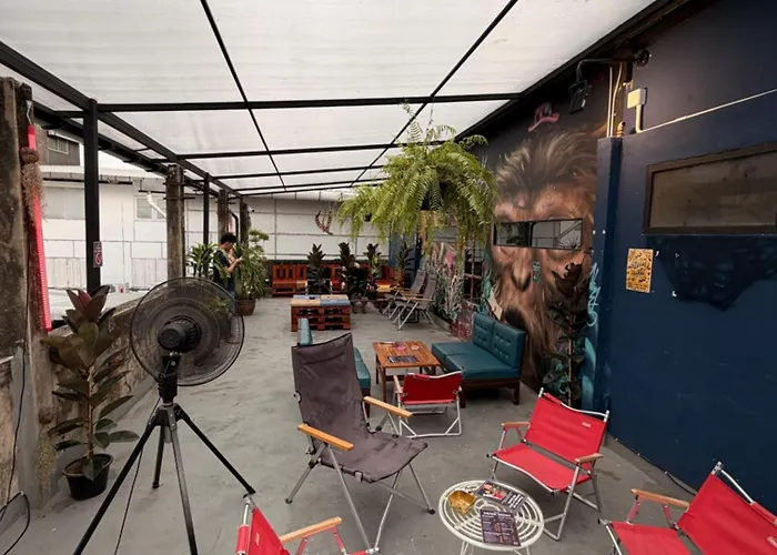 Area81 Hideout Khaosan Albergue *